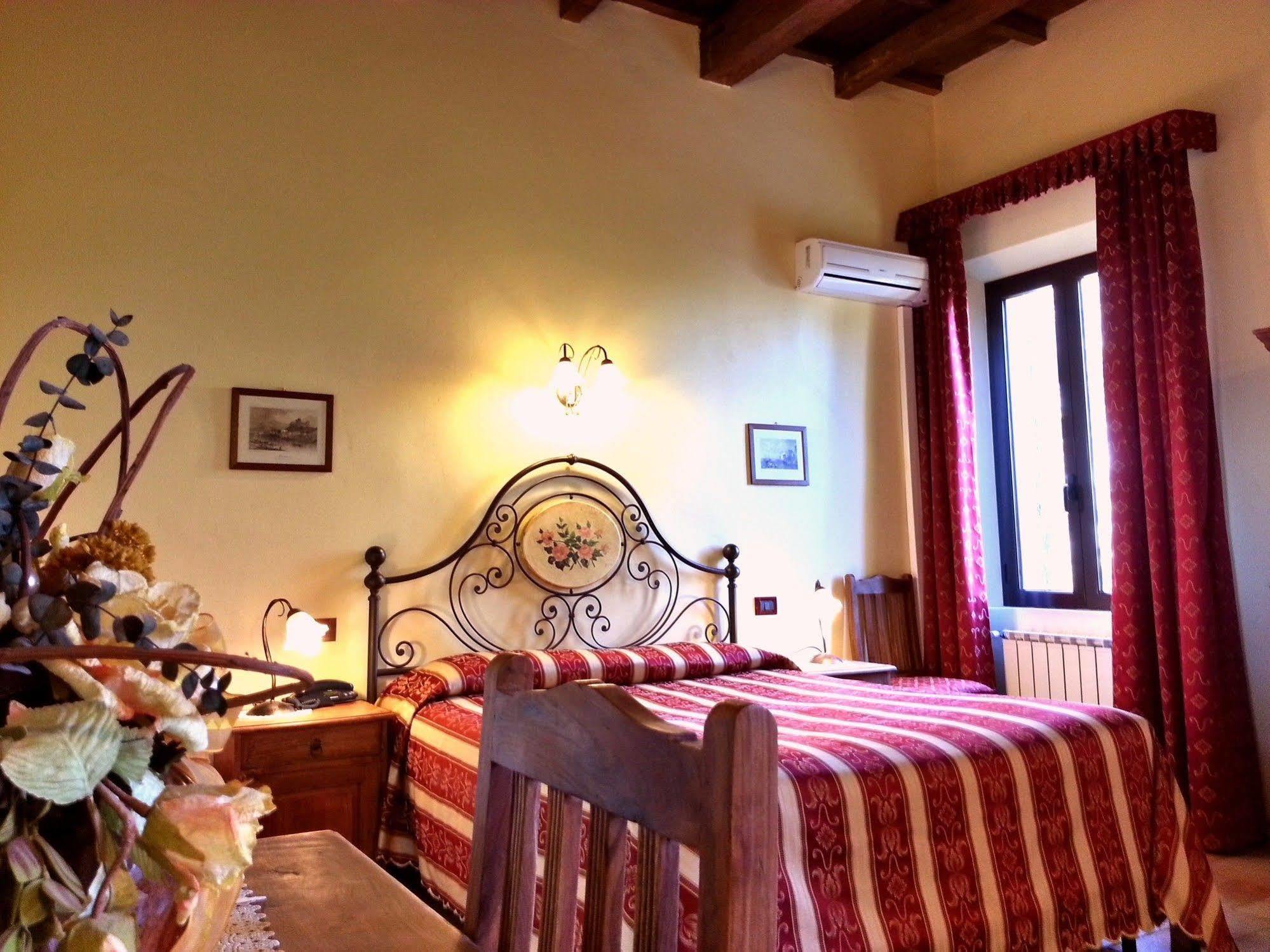Hotel Antico Casale Vigarano Mainarda Exterior photo
